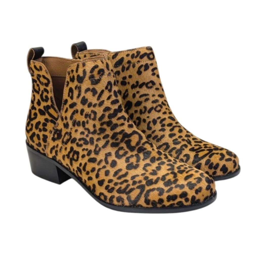 Vionic Clara Leopard Ankle Boots EUC $170 Size 7     S3764